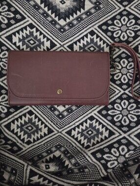 Able Leather Mare Phone Wallet In Dark Cherry